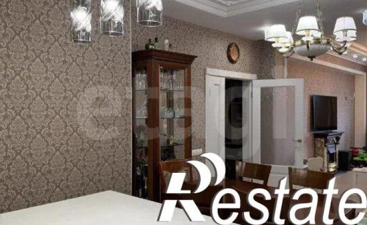 4-комн квартира улица Трифонова, 22,  д. 22
