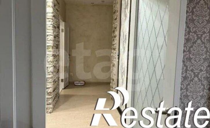 4-комн квартира улица Трифонова, 22,  д. 22