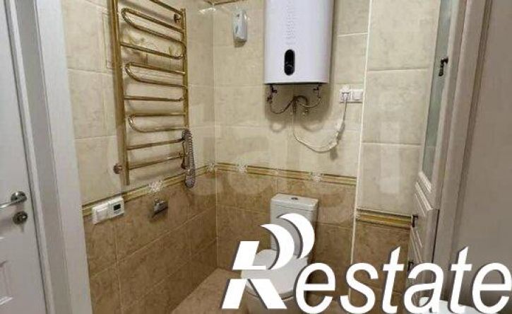 4-комн квартира улица Трифонова, 22,  д. 22