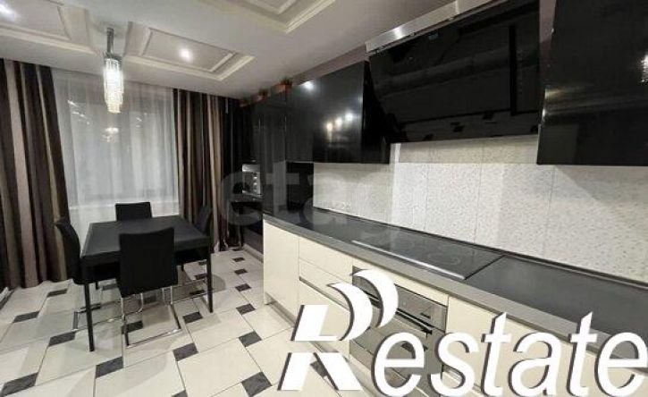 3-комн квартира Алтайская улица, 20,  д. 20