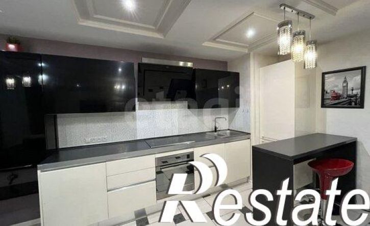 3-комн квартира Алтайская улица, 20,  д. 20