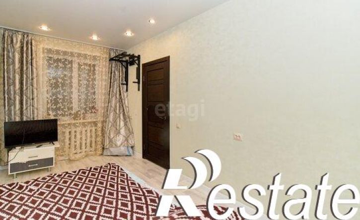 2-комн квартира Енисейская улица, 32,  д. 32