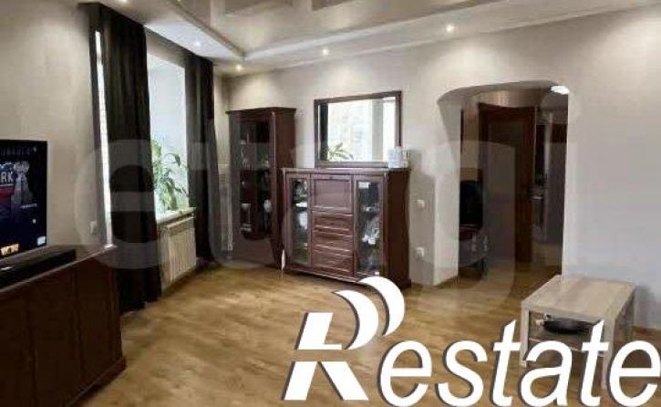 2-комн квартира улица Розы Люксембург, 81,  д. 81
