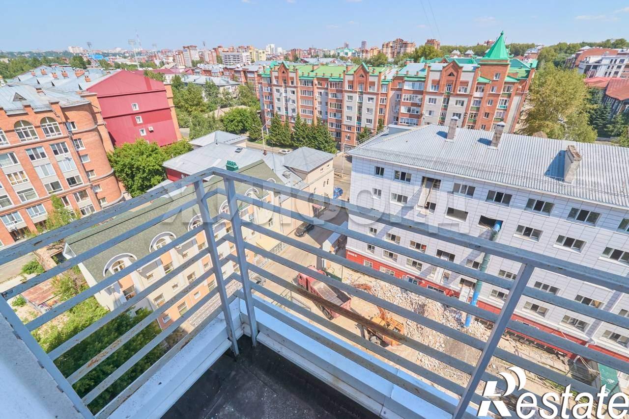 Купить квартиру за 22 000 000 рублей на Карташова улица, д.4