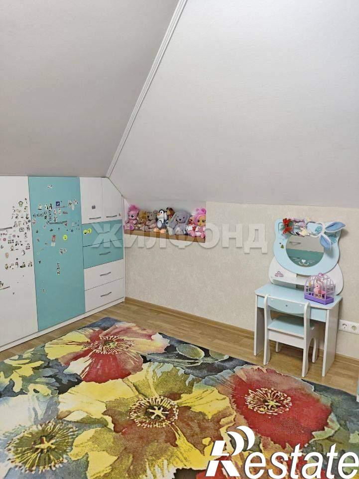 Купить дачу, дом, коттедж за 12 000 000 рублей на Степная улица