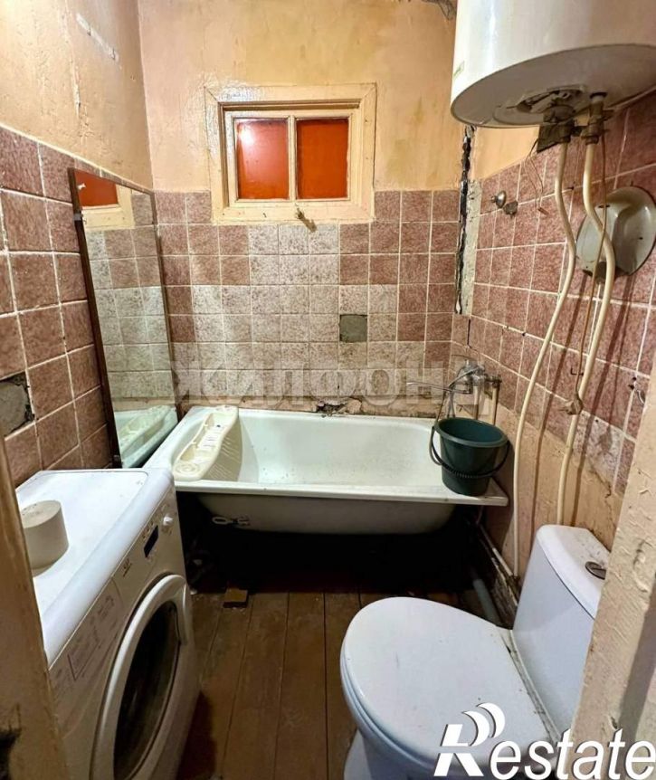 2-комн квартира Короленко улица, д.17