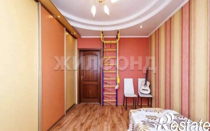 3-комн квартира Карповский переулок, д.12