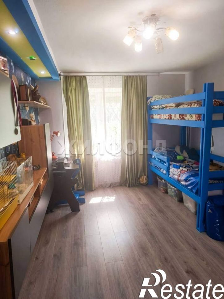3-комн квартира Мокрушина улица, д.24