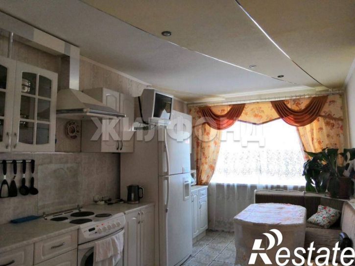 3-комн квартира Тихий переулок, д.28