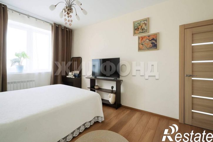 3-комн квартира Яковлева улица, д.15