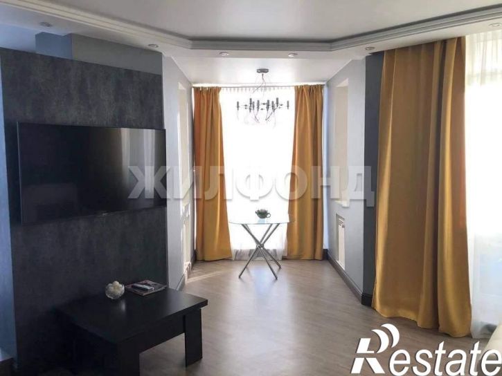3-комн квартира Ленина проспект, д.157