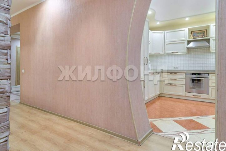 3-комн квартира Новосибирская улица, д.8