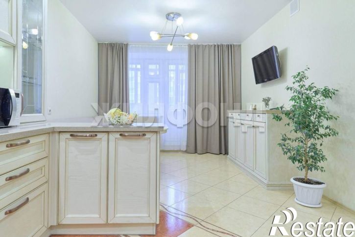 3-комн квартира Новосибирская улица, д.8