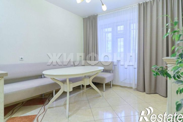 3-комн квартира Новосибирская улица, д.8