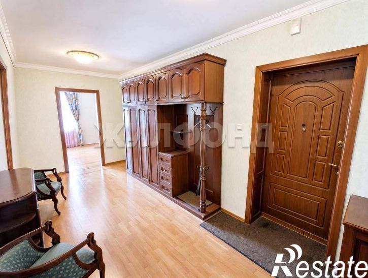 4-комн квартира Нечевский переулок, д.24