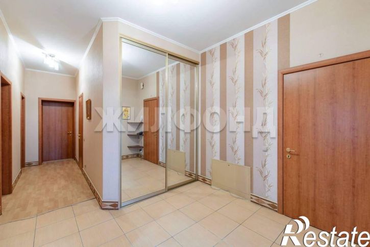 4-комн квартира Вершинина улица, д.24в