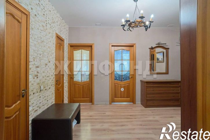 4-комн квартира Рабочая улица, д.11А