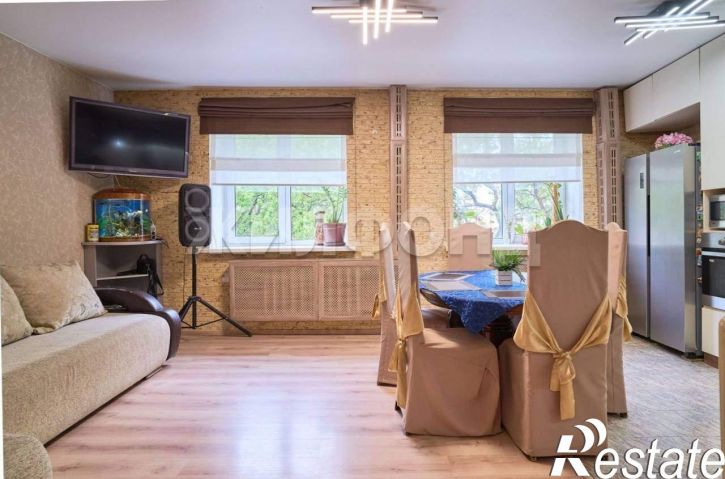 4-комн квартира Рабочая улица, д.11А