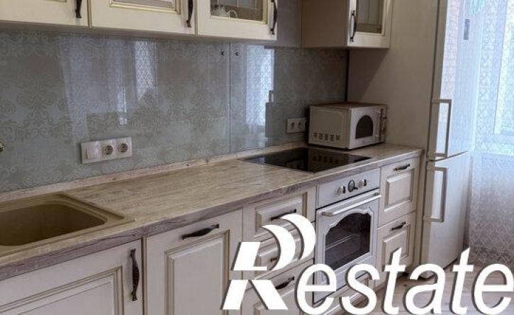 3-комн квартира Учебная улица, 34,  д. 34