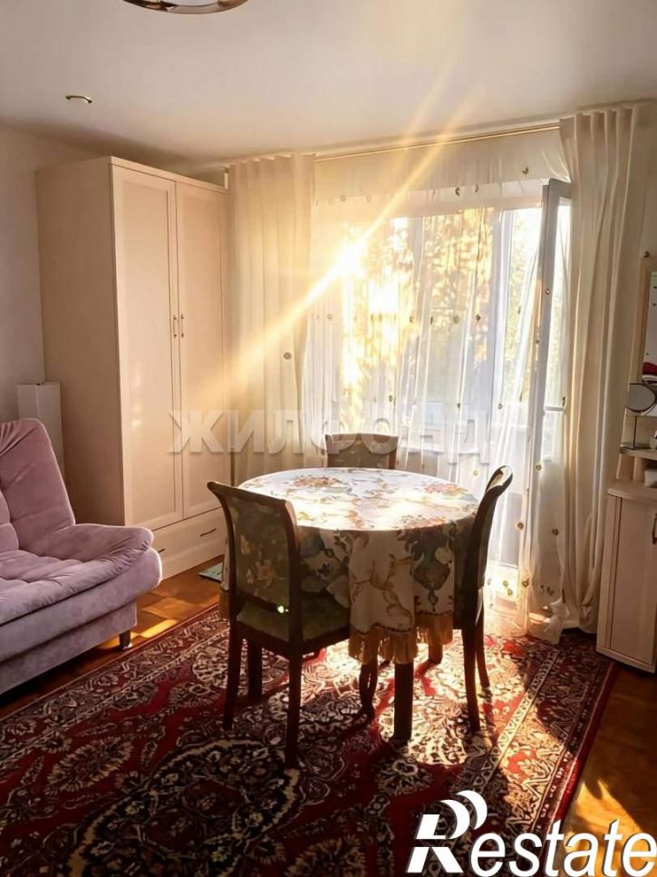 2-комн квартира Карла Ильмера улица, д.15