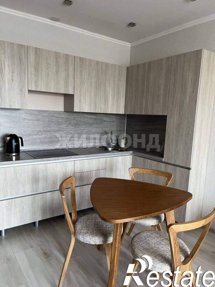 3-комн квартира Студенческая улица, д.3