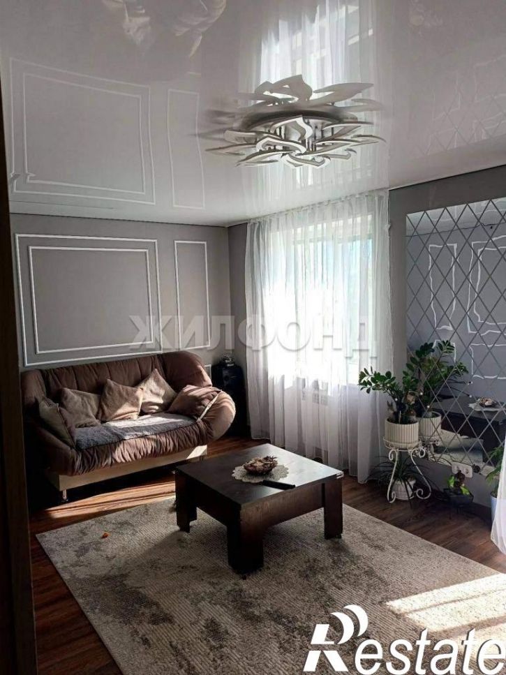 3-комн квартира Елизаровых улица, д.68