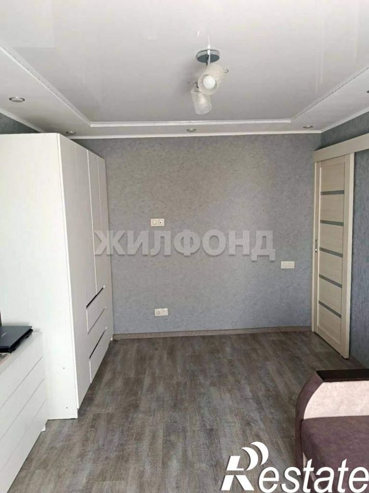3-комн квартира Елизаровых улица, д.68