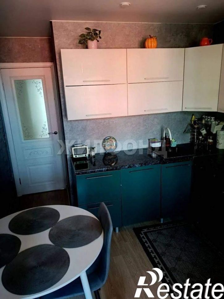 3-комн квартира Елизаровых улица, д.68