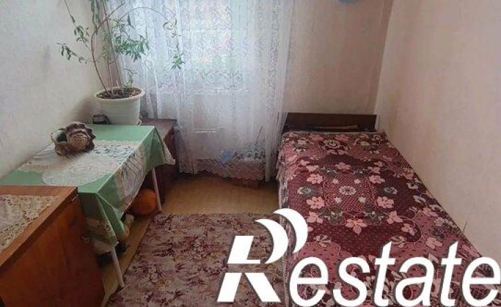 4-комн квартира Иртышская улица, 33,  д. 33