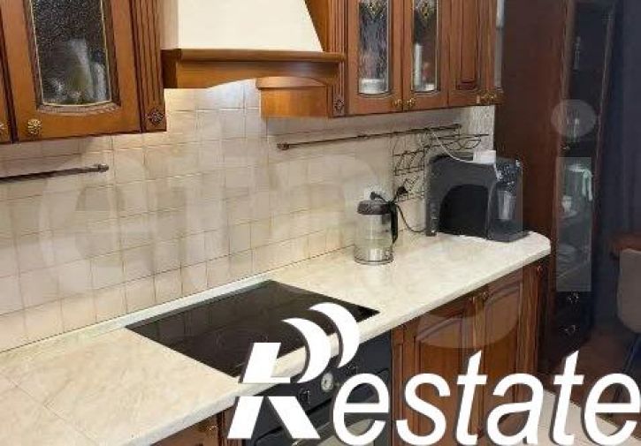 3-комн квартира улица Трифонова, 22,  д. 22