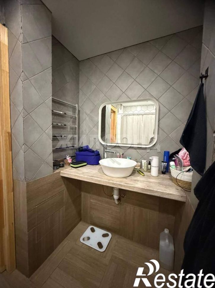 3-комн квартира Сергея Вицмана улица, д.37