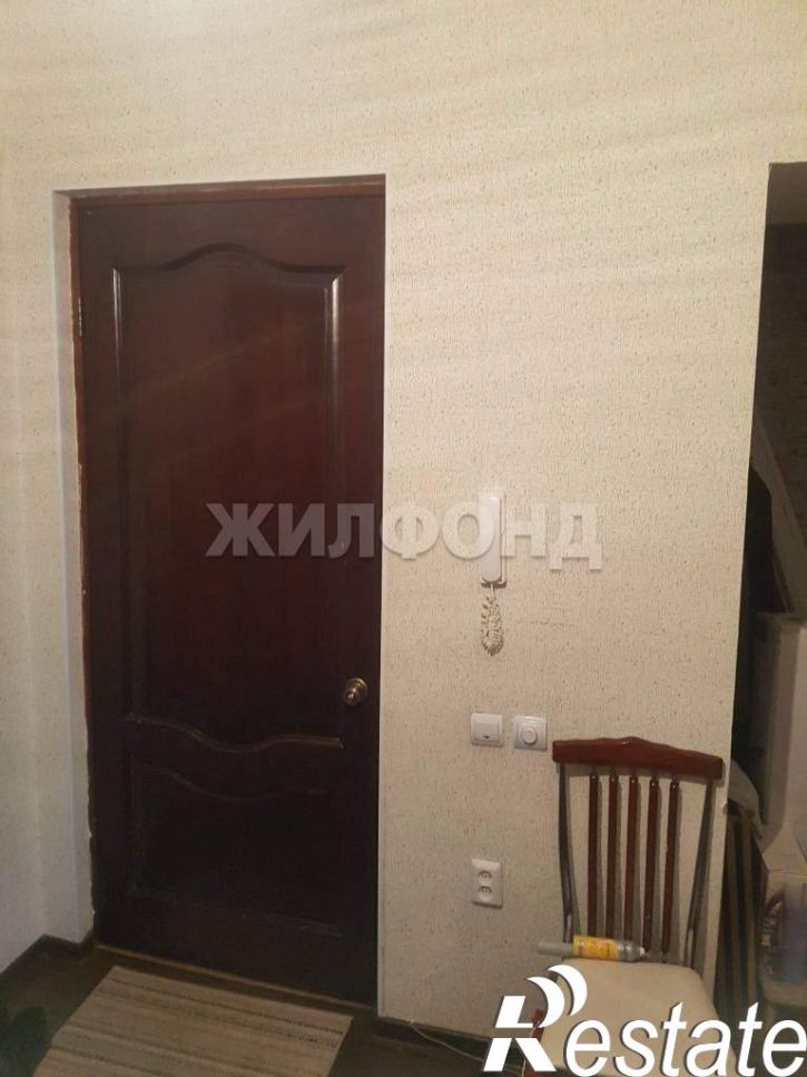 4-комн квартира Дзержинского улица, д.51А