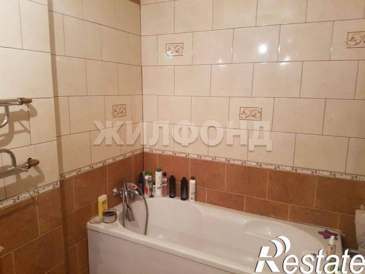 4-комн квартира Дзержинского улица, д.51А