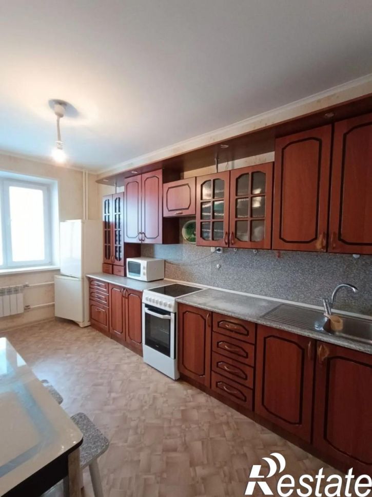 3-комн квартира ул. Ивана Черных, 18