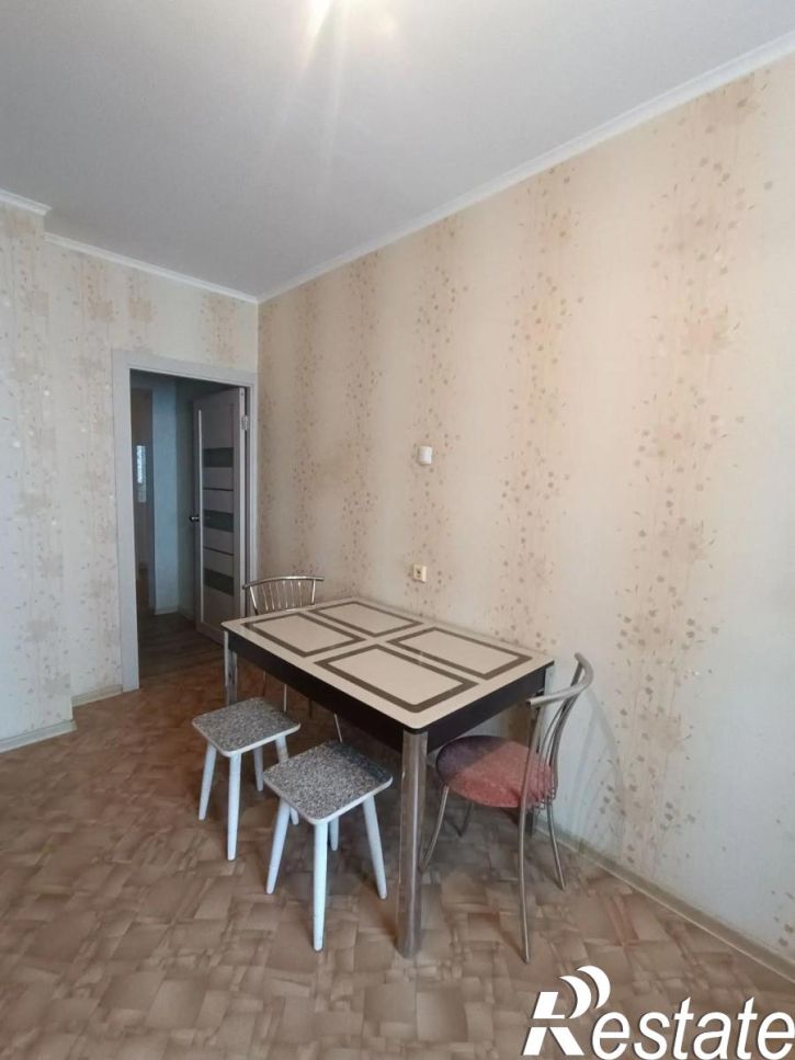 3-комн квартира ул. Ивана Черных, 18
