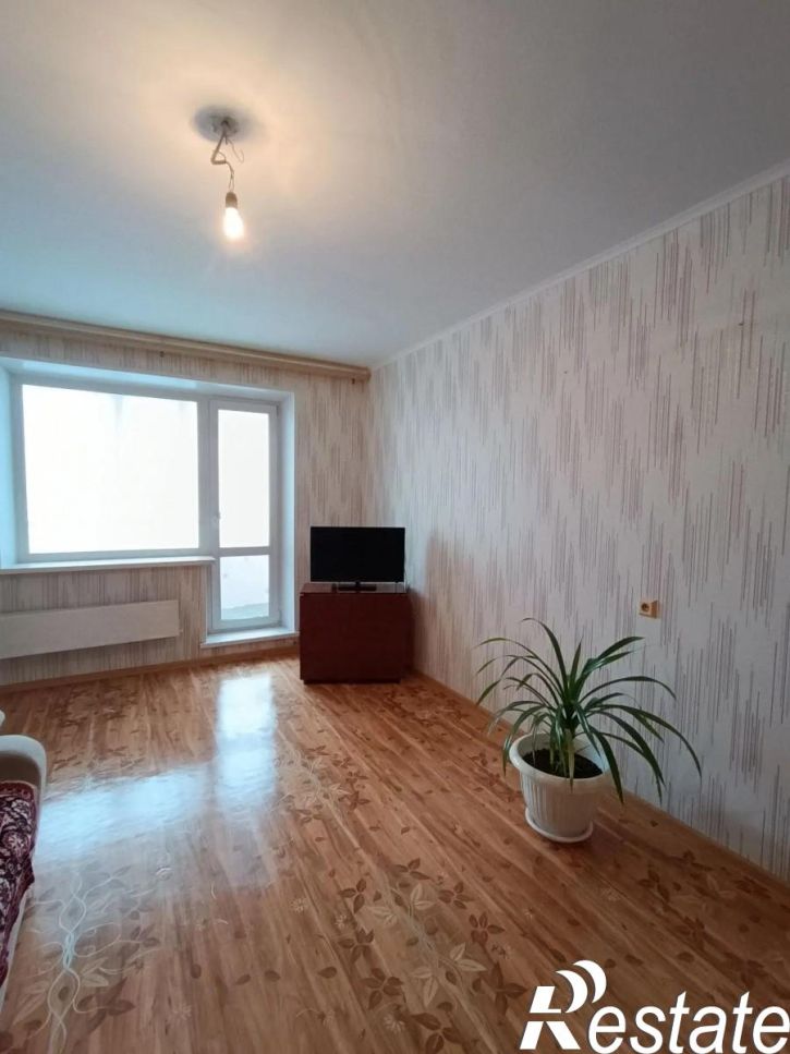 3-комн квартира ул. Ивана Черных, 18