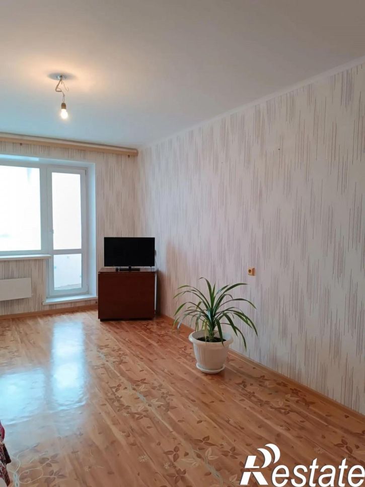 3-комн квартира ул. Ивана Черных, 18