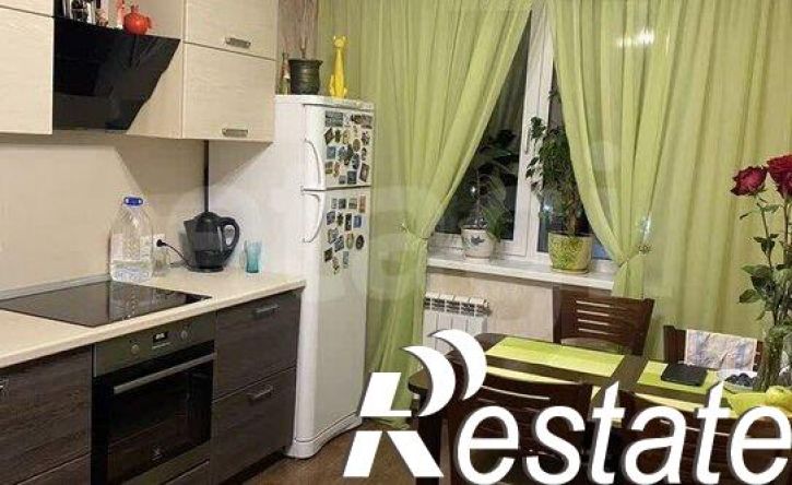 4-комн квартира улица Елизаровых, 4,  д. 4