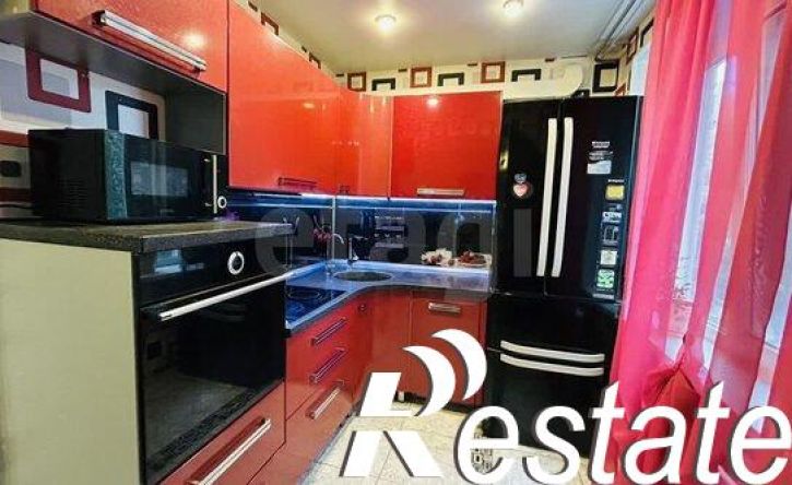 3-комн квартира улица Смирнова, 40/2,  д. 40/2